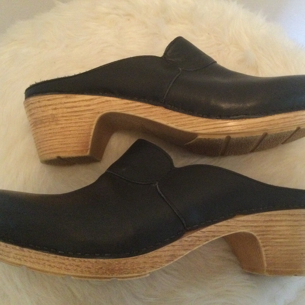 Dansko Mari Clog Mule Black Leather Size 39/8.5